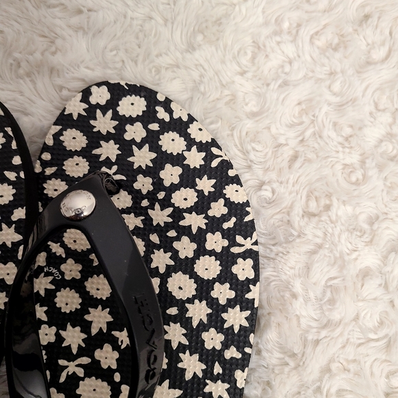 EUC Coach flip-flops - Picture 4 of 4